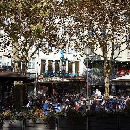 Francais Hotell